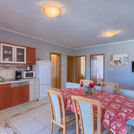 Ferienhaus Gracije By Interhome Mednjan