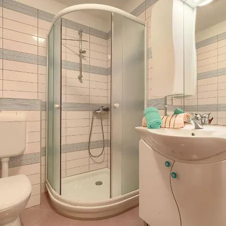 Ferienhaus Gracije - Voj515 By Interhome *