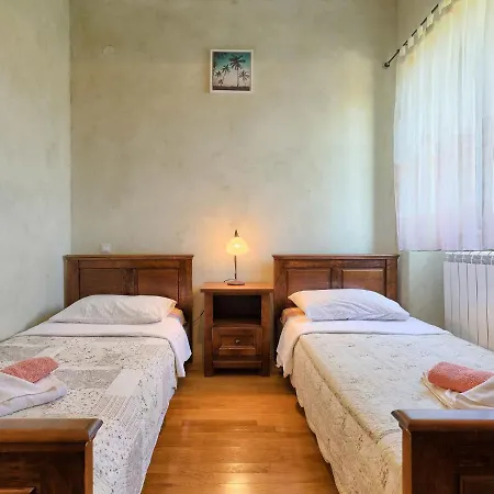 Ferienhaus Gracije By Interhome